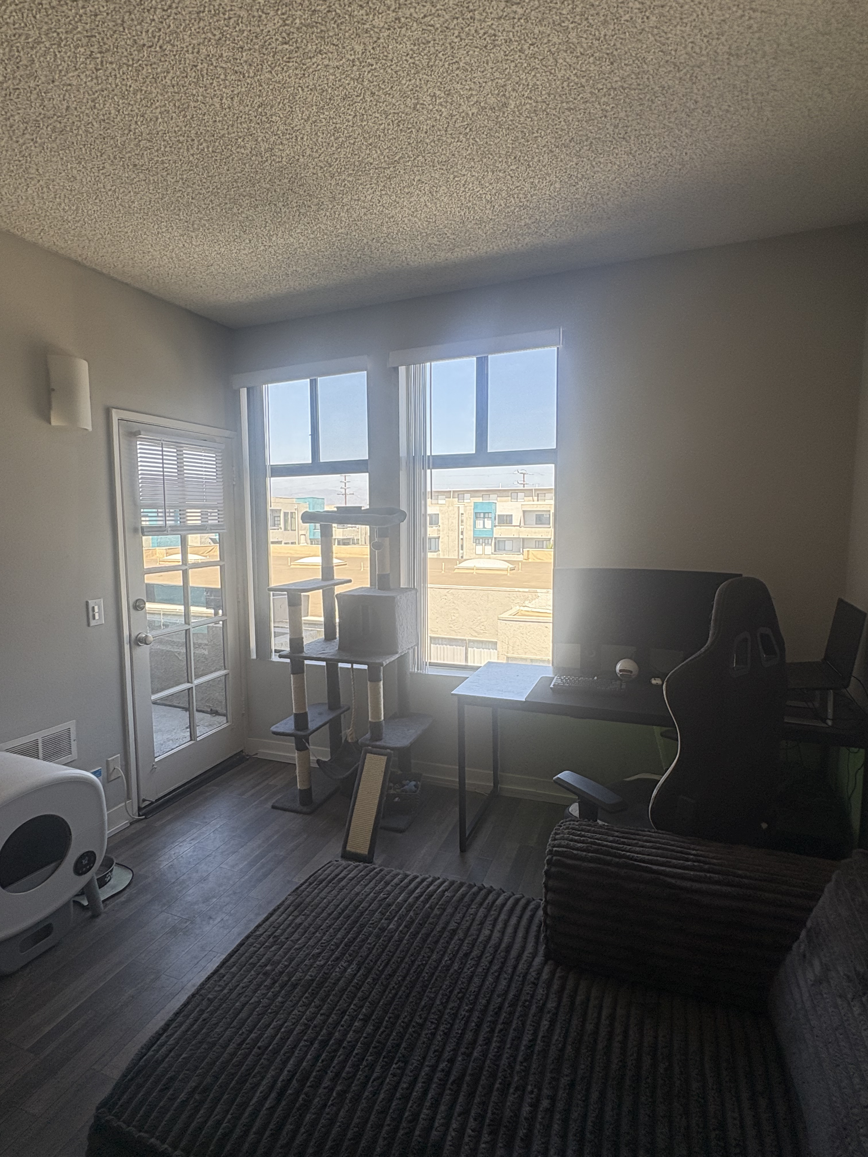 Apartment photo 2